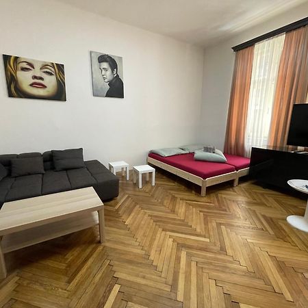 Minato Apartments Ostrava Center Ngoại thất bức ảnh