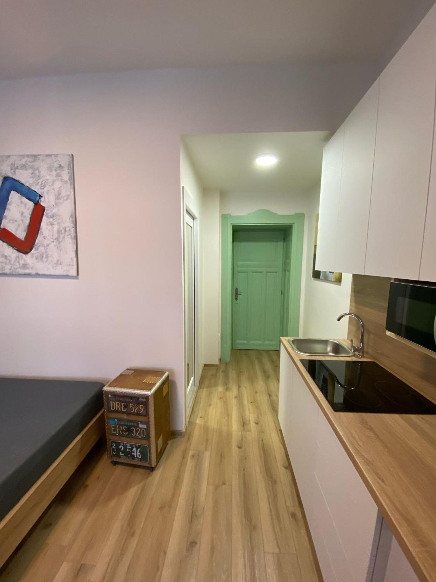 Minato Apartments Ostrava Center Ngoại thất bức ảnh